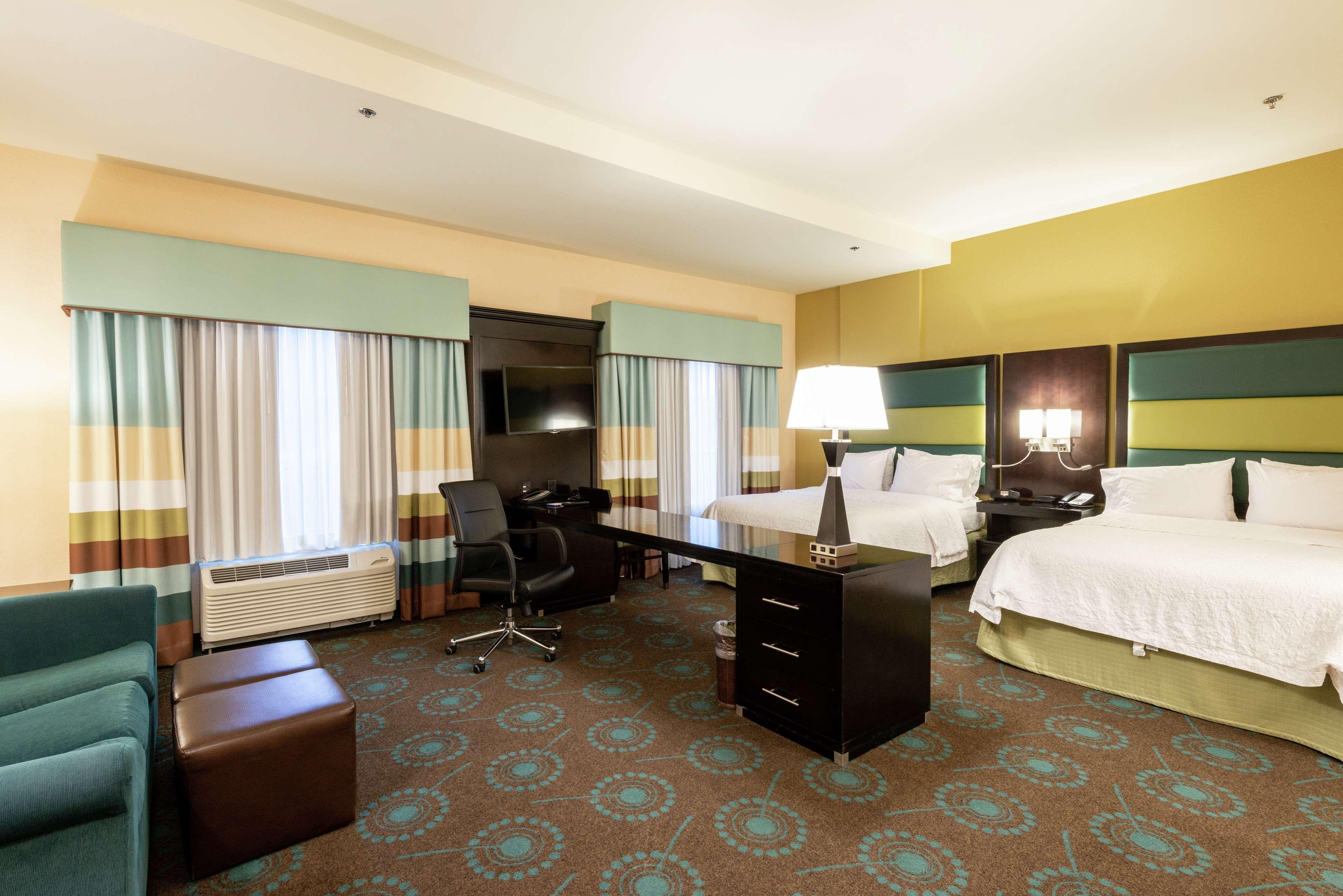 Hampton Inn & Suites Salt Lake City/Farmington Exterior photo