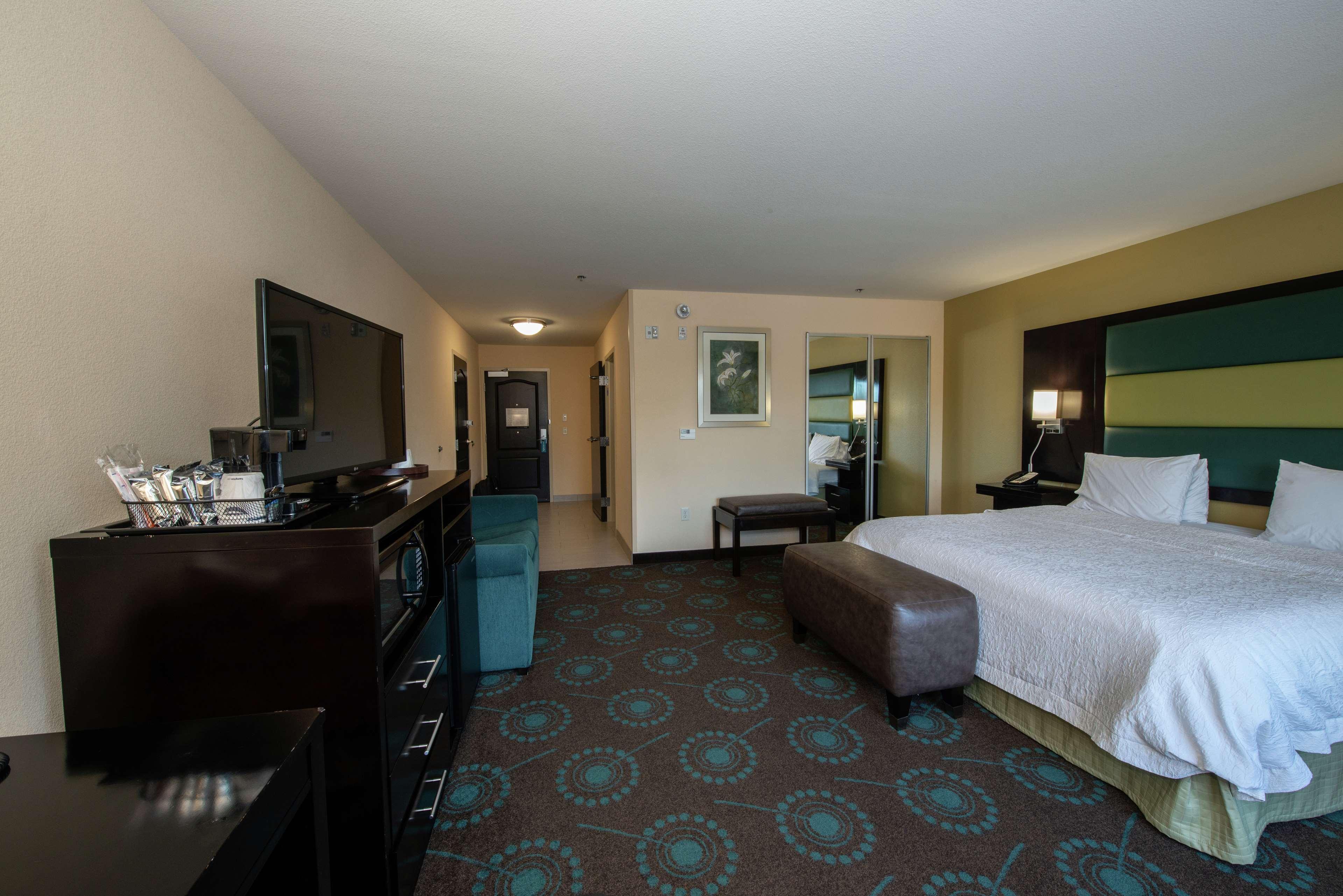Hampton Inn & Suites Salt Lake City/Farmington Exterior photo